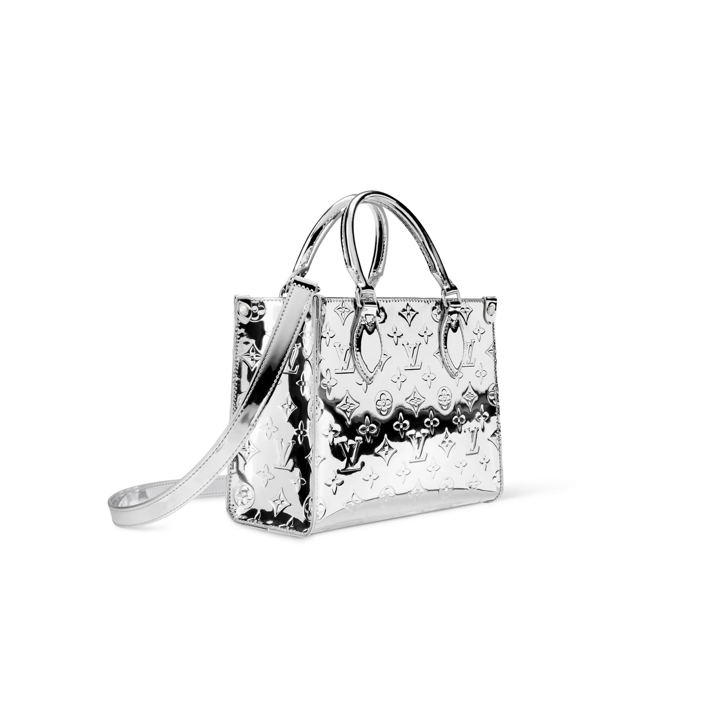 LOUIS VUITTON ONTHEGO PM M26373 (25*19*11.5cm)